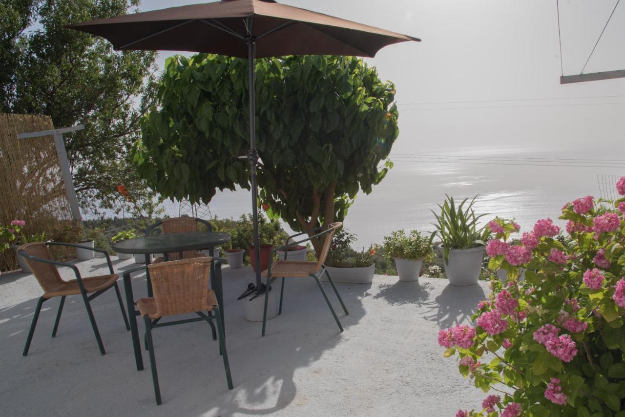 Sette Isole Countryside Apartment Athanion Exterior photo